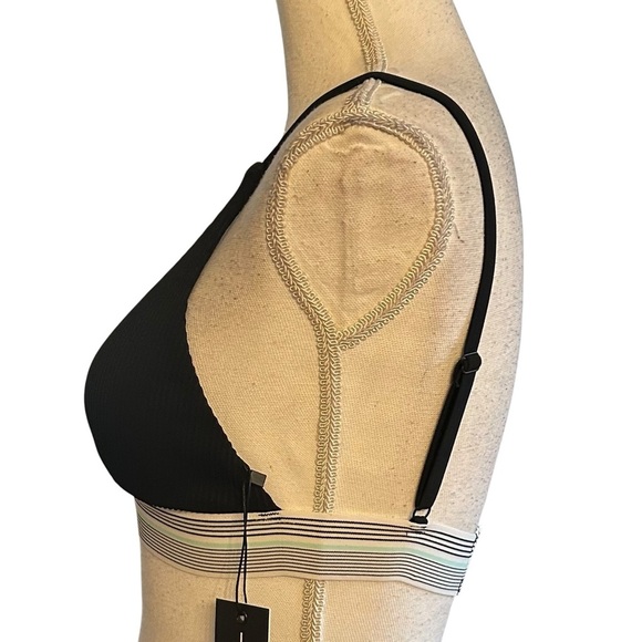 NEW Dolce Vita Women's Fast Lane Ribbed Triangle Bikini Top SZ Small Black - Picture 5 of 9